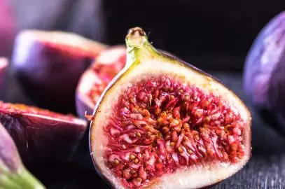Figs For Babies: Safety, Right Age, Benefits And Recipes