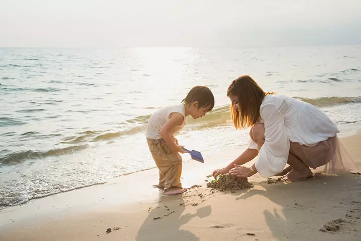 I'm A Single, Working Mom And No, I Don't Want It All