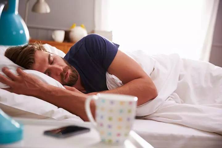 Make It A Habit To Keep The Cell Phone Away At Night