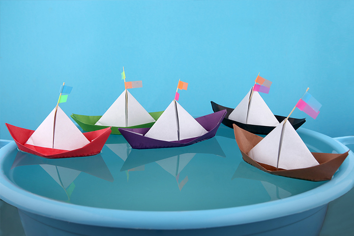 Paper boat contest