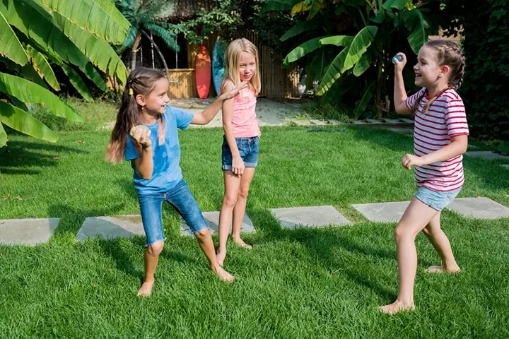 Water Balloon Fight