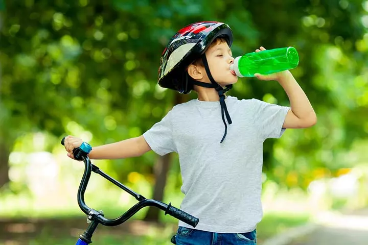 Why You Need To Choose Water Over Other Drinks