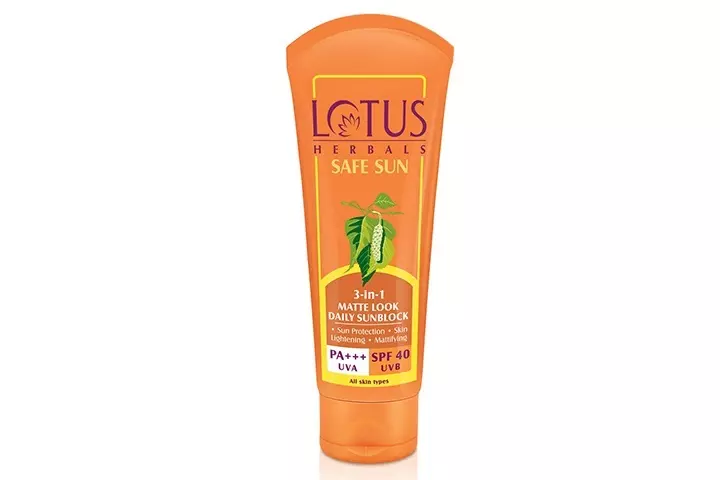 Lotus Herbals Safe Sun 3-In-1 Matte Look Daily Sunblock