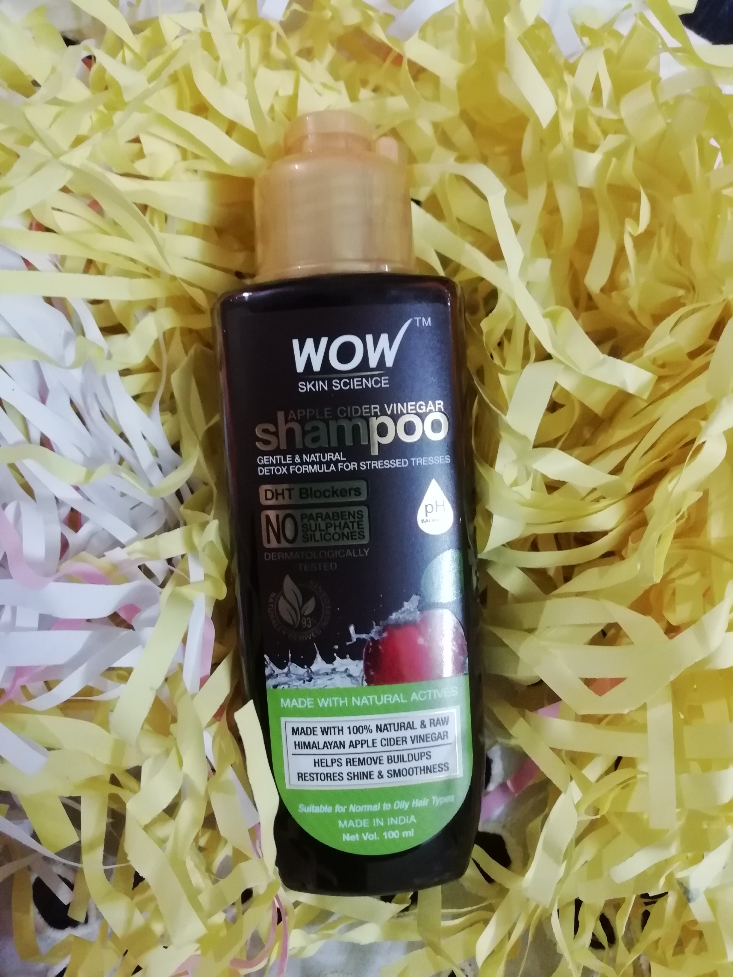 WOW Skin Science Apple Cider Vinegar Shampoo - No Parabens & Sulphate - 300 ml-Amazing shampoo-By sonal_mehrotra