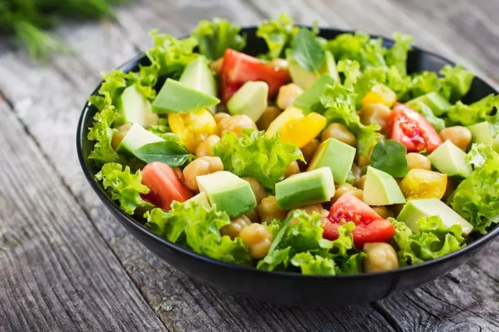 Avocado salad for nutritional requirements in third trimester
