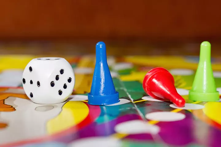 Catch up dice games for kids