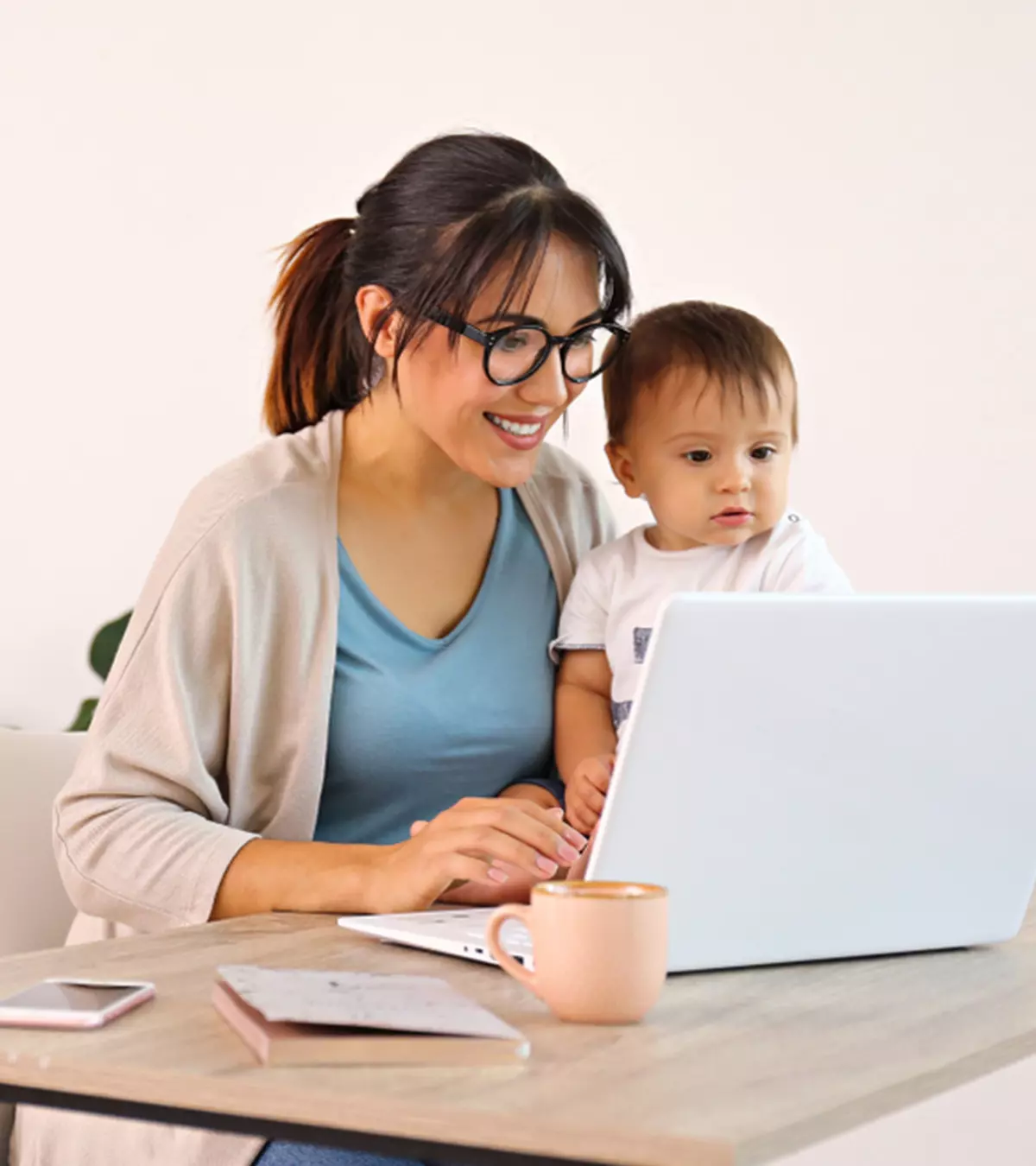 Handy Tips For Working Moms To Keep Their Toddlers