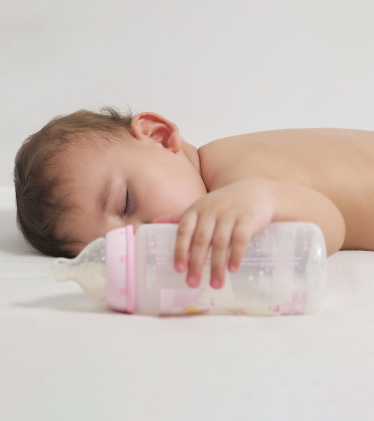 बच्चों की रात में दूध पीने की आदत छुड़ाने के टिप्स | How To Stop Baby Feeding In Night In Hindi