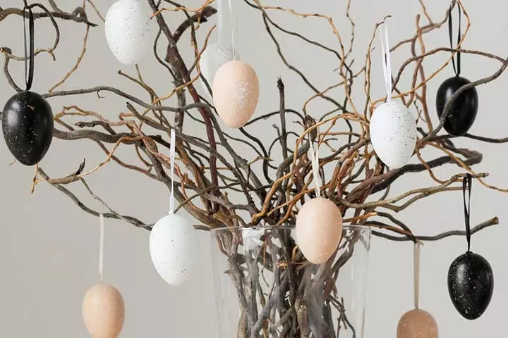 Modern Ornament Tree