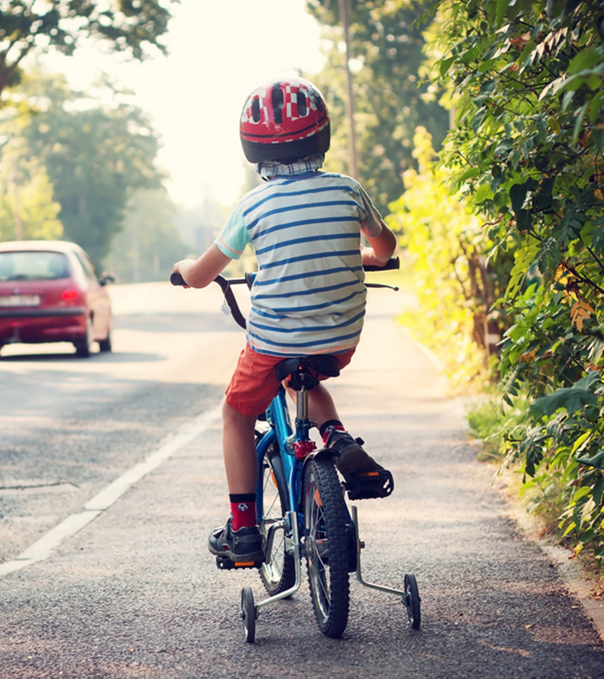 बच्चों के लिए सड़क सुरक्षा के 15 महत्वपूर्ण नियम | Road Safety Rules For Children