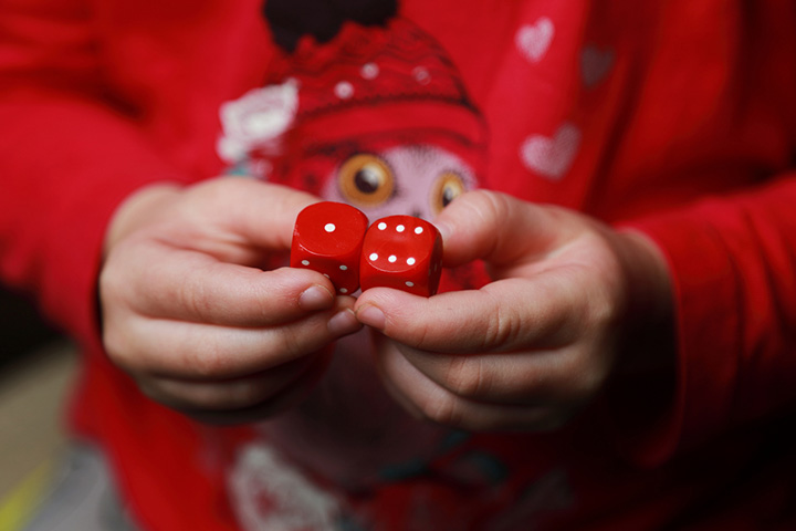 Roll a value dice games for kids