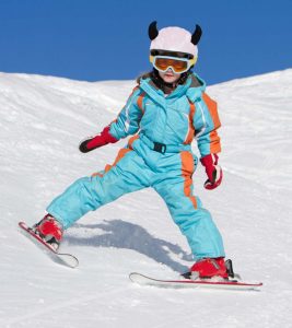 9 Easy Tips To Teach Skiing To Kids And Mistakes To Avoid