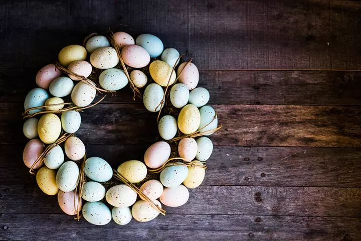 The Colored Eggs Wreath 