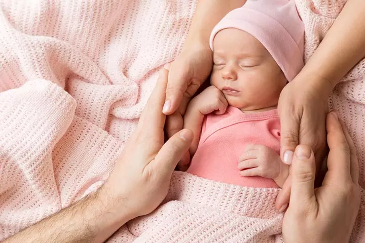 What A True Division Of Labor Looks Like In The First Week Of Parenting