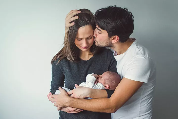 What A True Division Of Labor Looks Like In The First Week Of Parenting