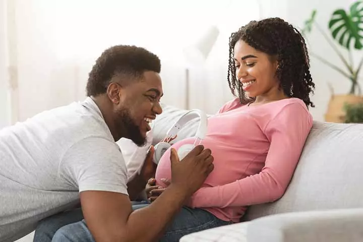 What You Can Say To Your Baby In Utero