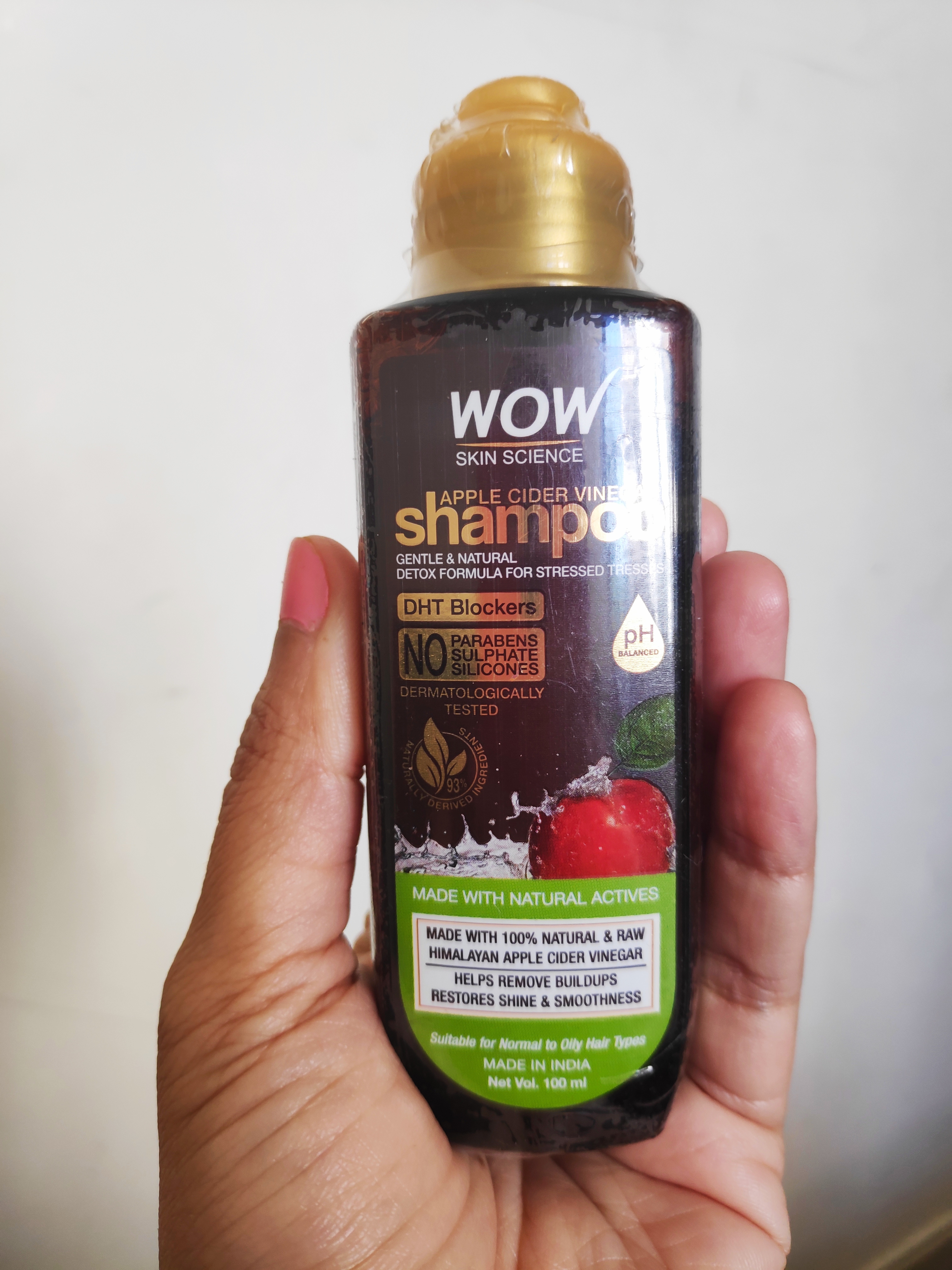 WOW Skin Science Apple Cider Vinegar Shampoo - No Parabens & Sulphate - 300 ml-Perfect hair care solution for dull and stressed hair-By ipsita_sinha
