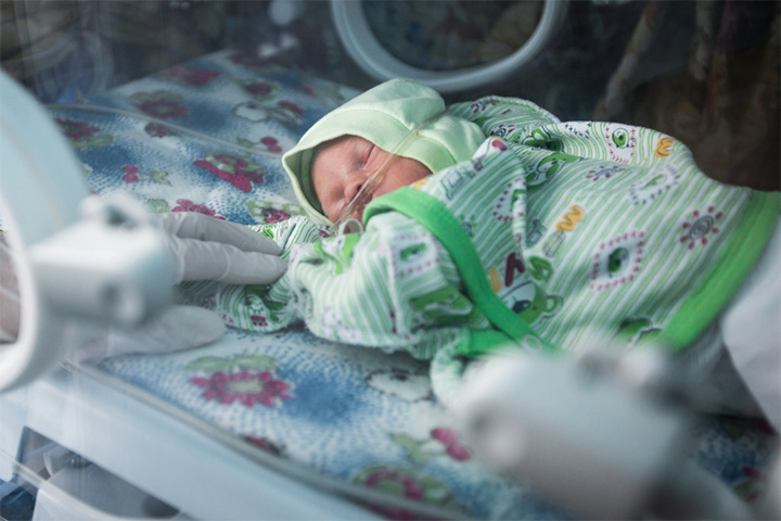 Low birth weight babies are at risk of hypothermia