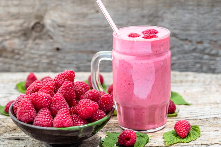 Milky raspberry, lactation smoothie recipe