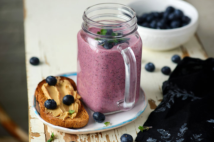 Peanut butter and blueberry lactation, smoothie recipe