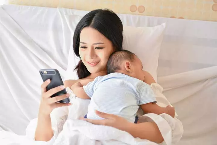https://www.shutterstock.com/image-photo/women-their-babies-motherchild-gymnastic-course-561802393 