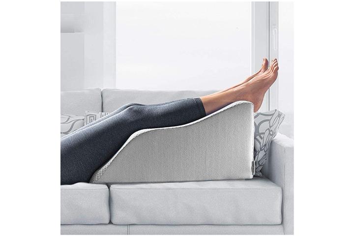 leg elevation pillow for circulation