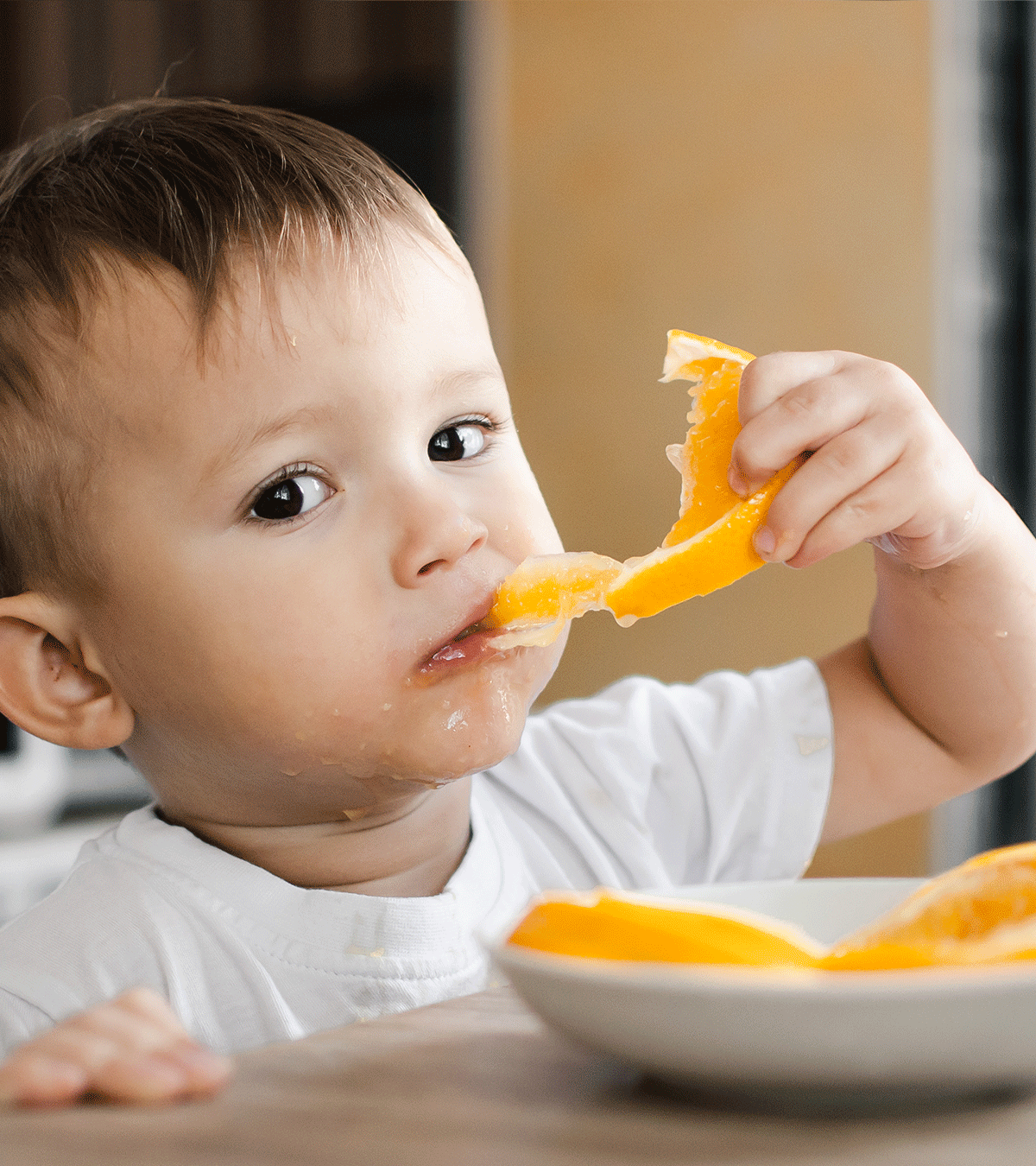 बच्चों को संतरा खिलाने के फायदे, सावधानियां व रेसिपीज | Orange For Babies In Hindi