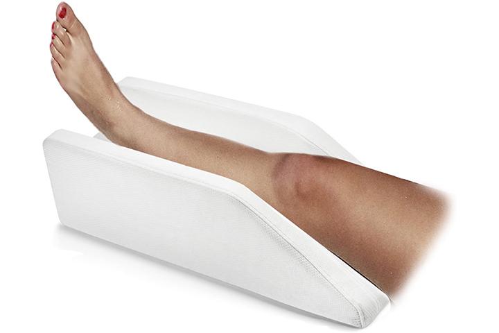 leg elevation pillow for circulation