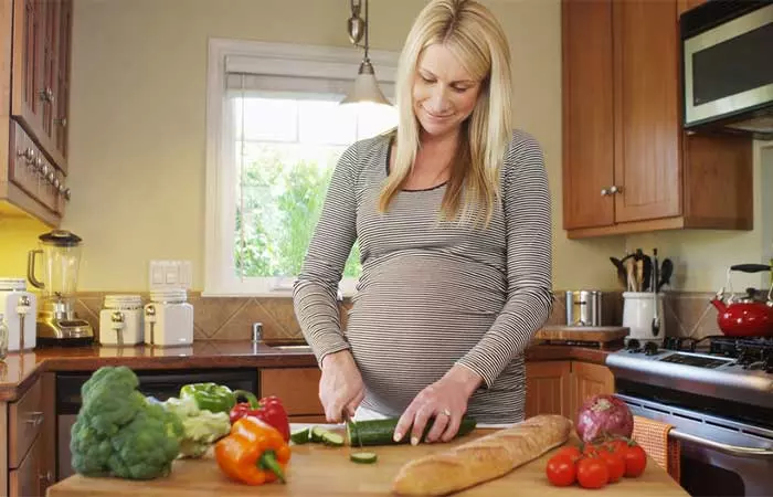 Getting Real About Pregnancy: Do These 9 Things To Make Mealtimes Less Of A Struggle