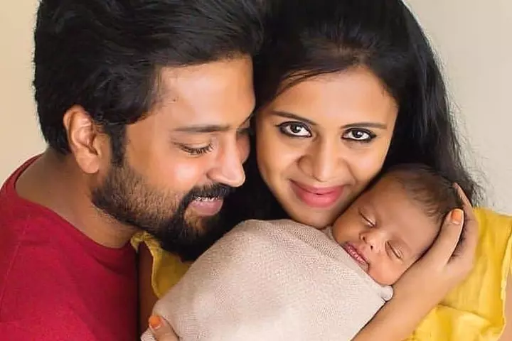 நீங்கள் பகிர்வதற்கு முன்பு உங்கள் தொடர்பு நண்பர்களை சரி பாருங்கள்