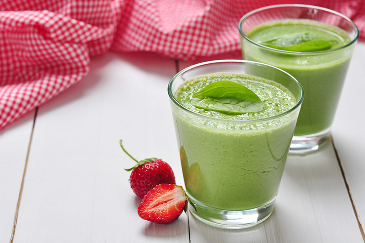 Green Smoothie With Berries