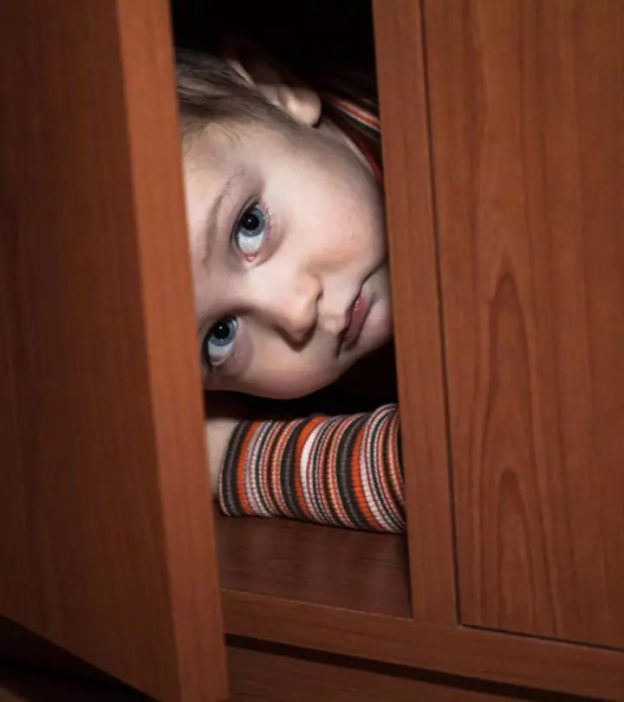 Helping Your Super-Shy And Scared-Of-Strangers Toddler