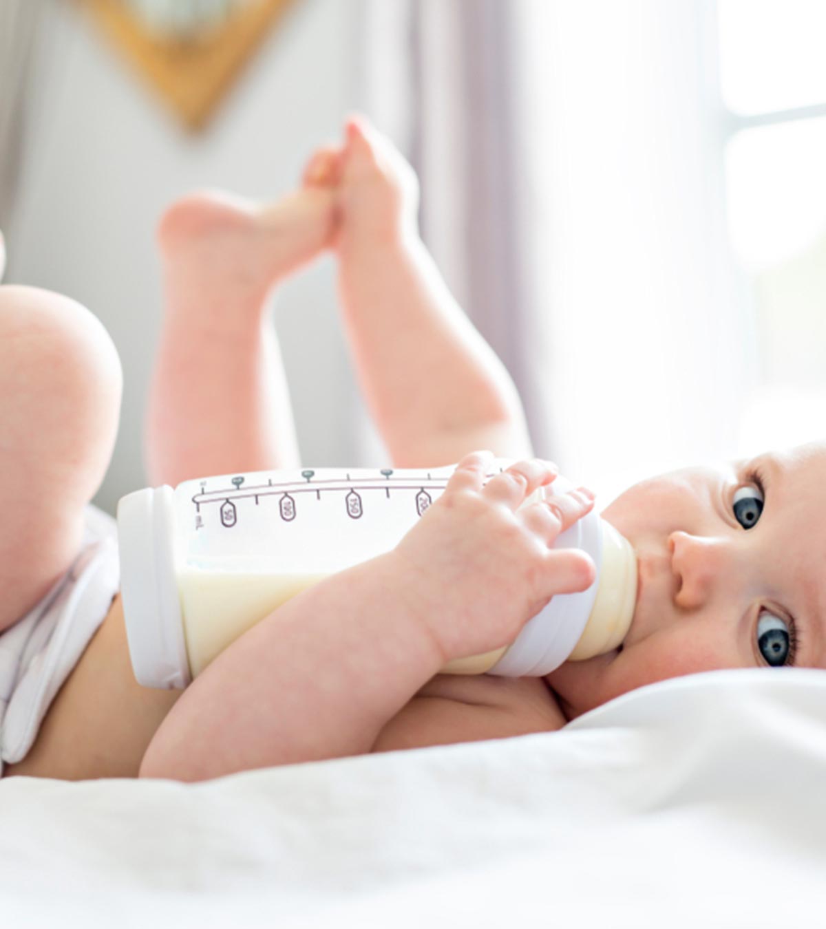 我6个月大的孩子应该喝多少奶?