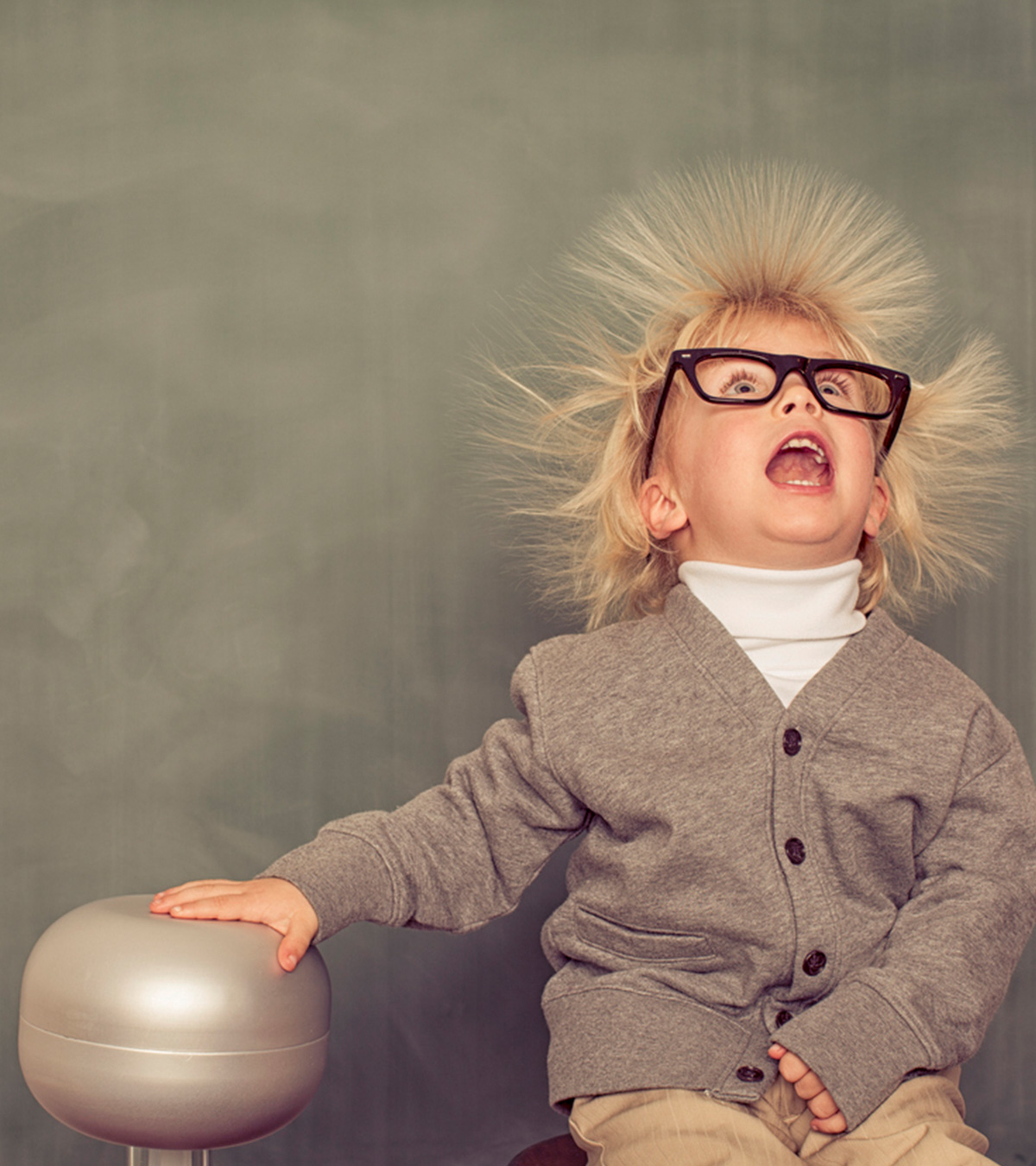 Static Electricity For Kids: What It Is, Facts And Uses