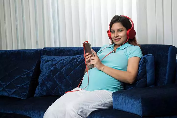 what-babies-enjoy-most-when-theyre-in-the-womb-in-tamil (4)