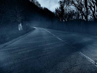 भूत की कहानी : भूतिया सड़क | Bhootiya Sadak Story In Hindi