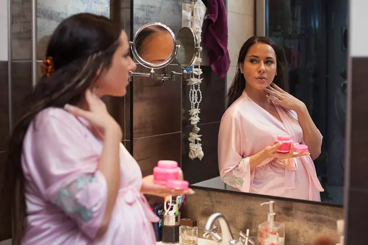 Dealing With Skin Problems During Pregnancy