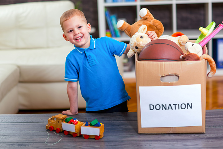Donate old toys for cleaning with kids