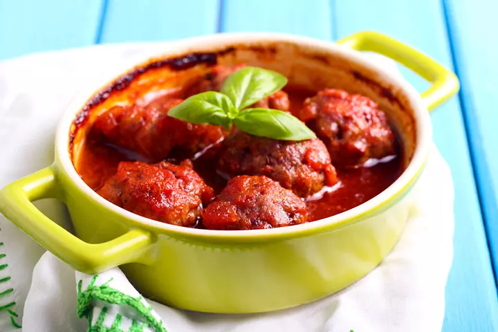 Mini meatballs in sauce for babies