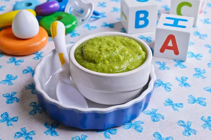 Apple and spinach puree food for baby constipation