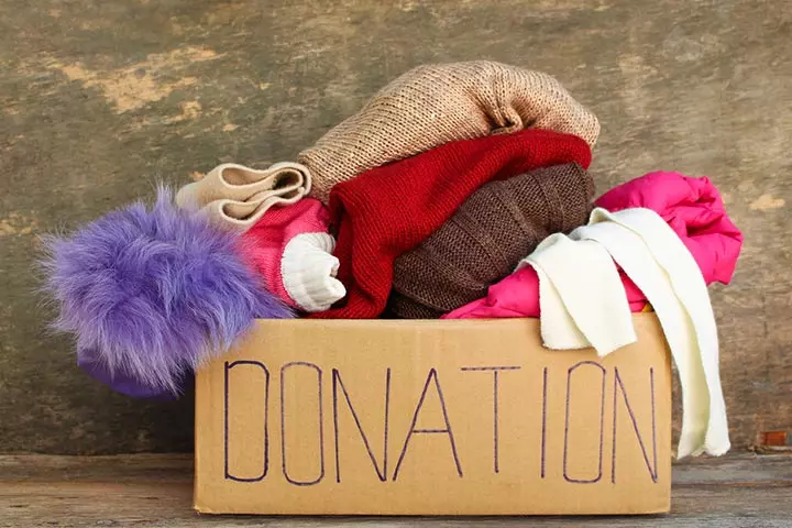 Donate-clothes-to-needy-people.jpg.webp