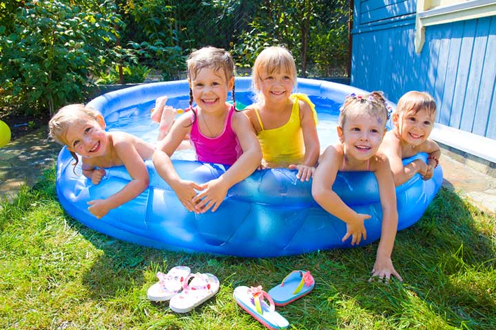Kiddie pool backyard idea for kids