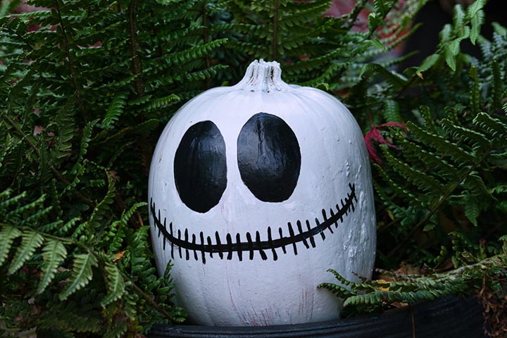 Mummy pumpkin carving idea for kids