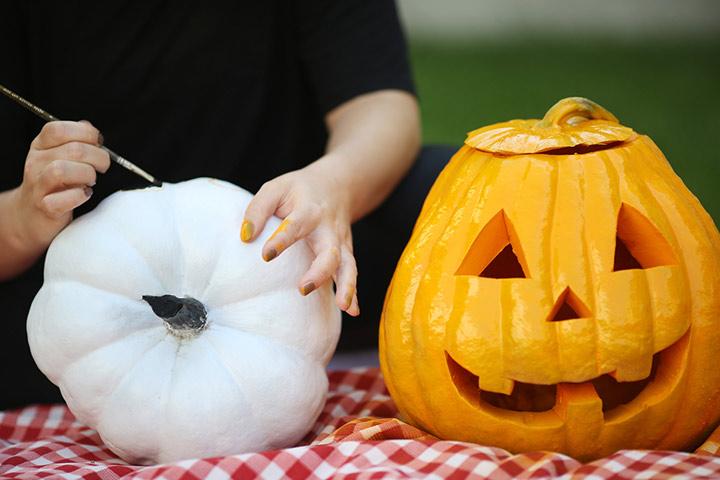 Peekaboo pumpkin carving idea for kids
