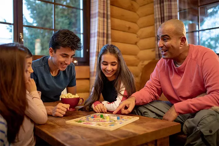 Snakes and ladders for games to play with friends