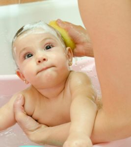 How To Give Sponge Bath To A Baby And Precautions To Take