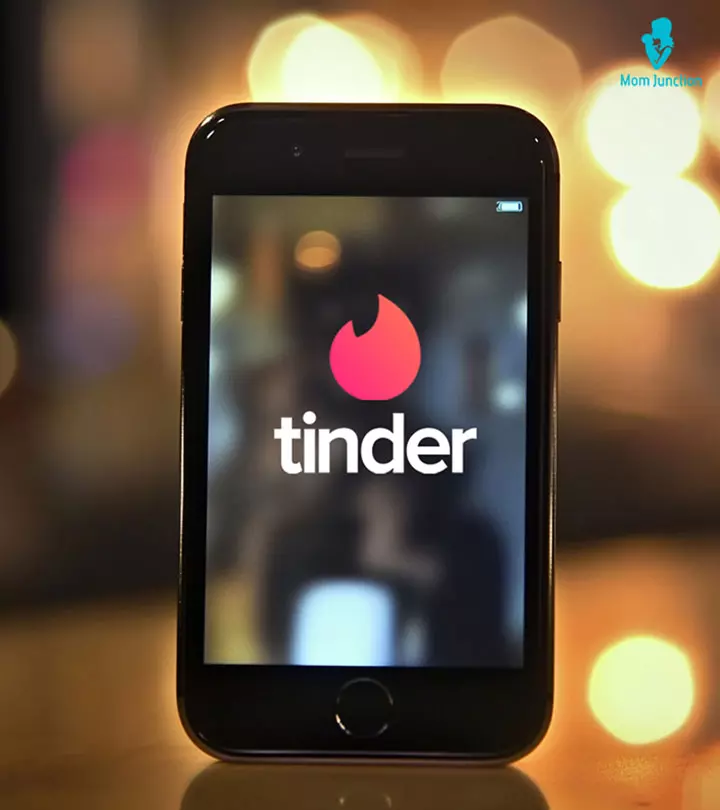 Tinder-app-on-a-mobile-display