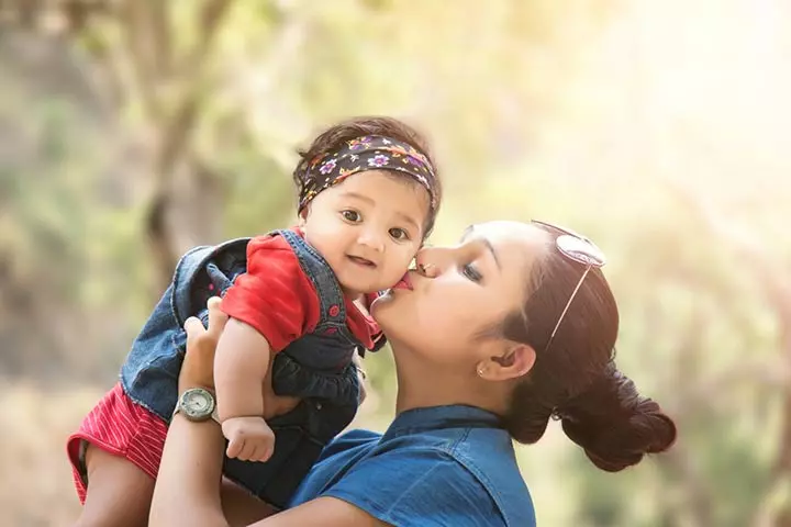 What Every Mom Needs To Know About Mom Shaming 