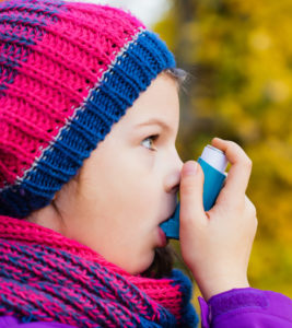 5 Symptoms Of Asthma In Children, Causes & Management