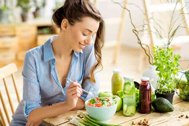 Incorporate a healthy diet during pregnancy